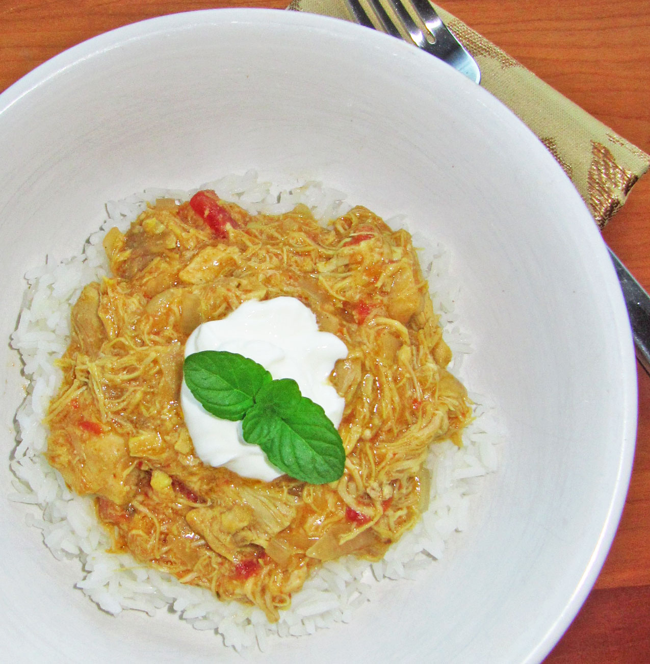 Slow Cooker Chicken Noodles with Curry Sauce