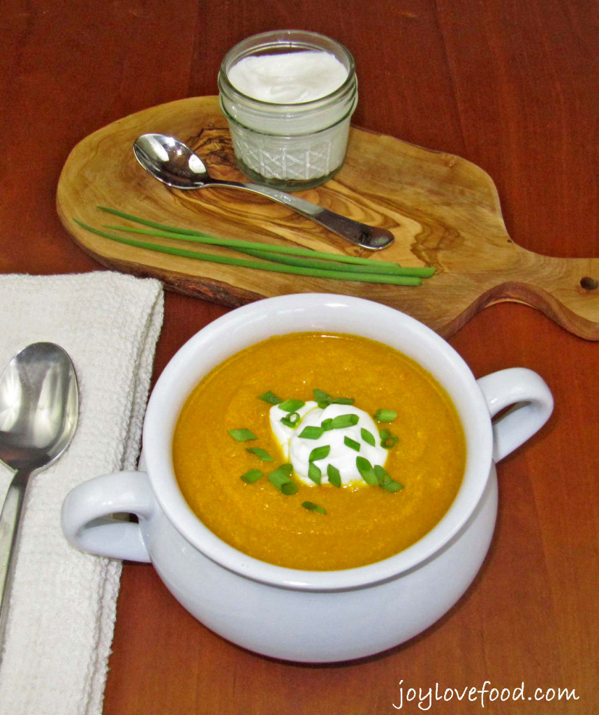 Crock Pot Curried Carrot Soup