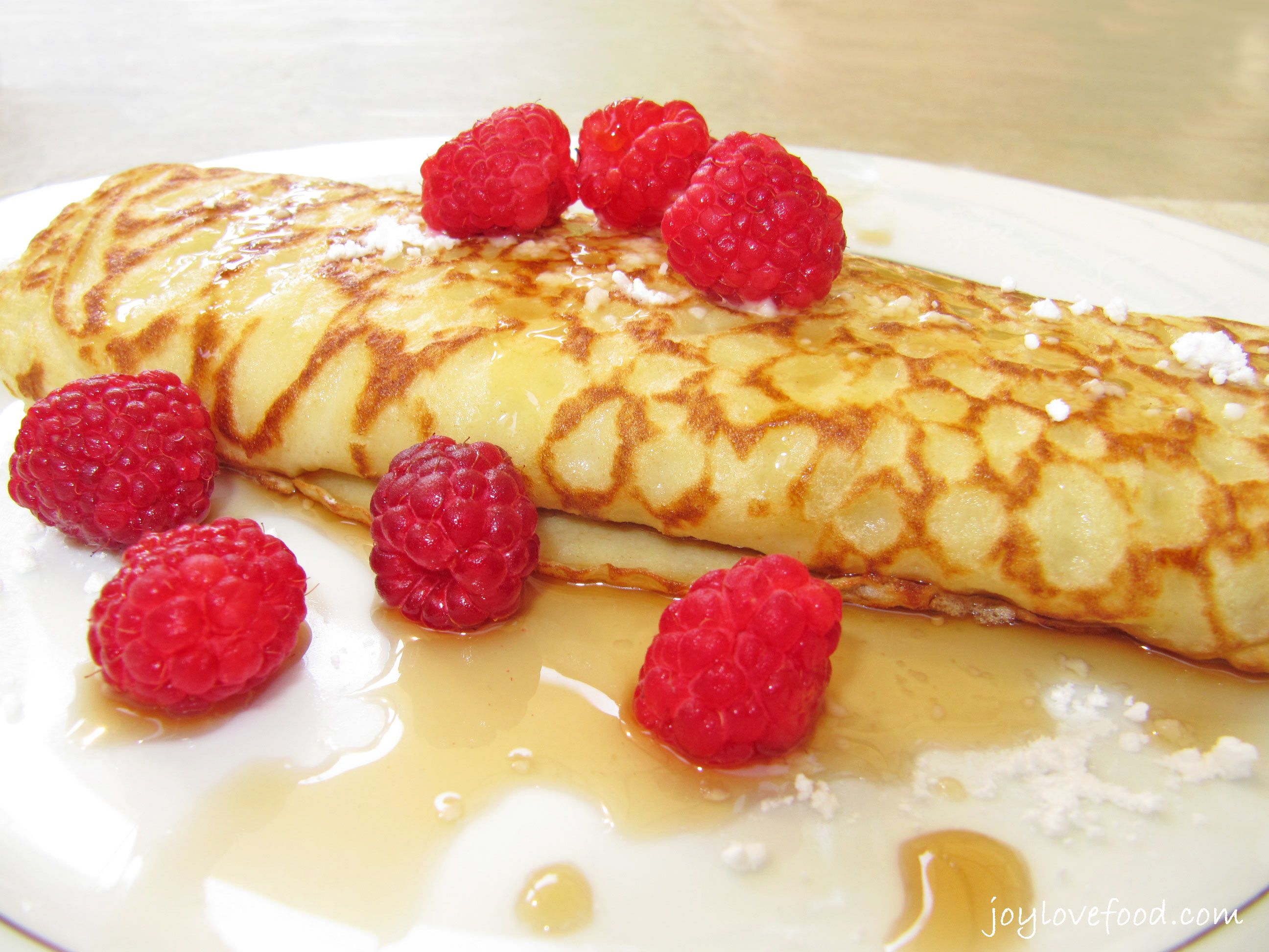 Delicious Dutch Pancakes (Pannekoek) with Apple Stroop