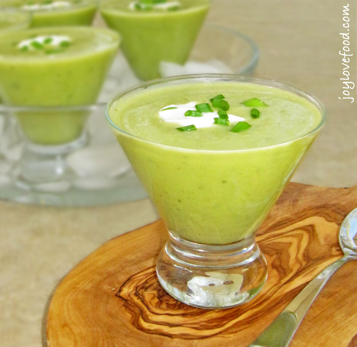 Chilled Sweet Pea and Mint Soup